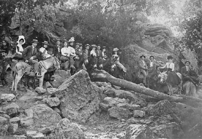 Mineral Wells trail ride 1901